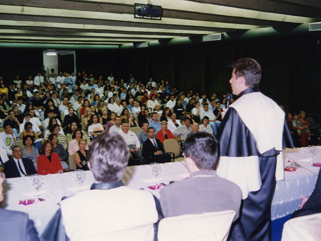 2000 - Aula magna
