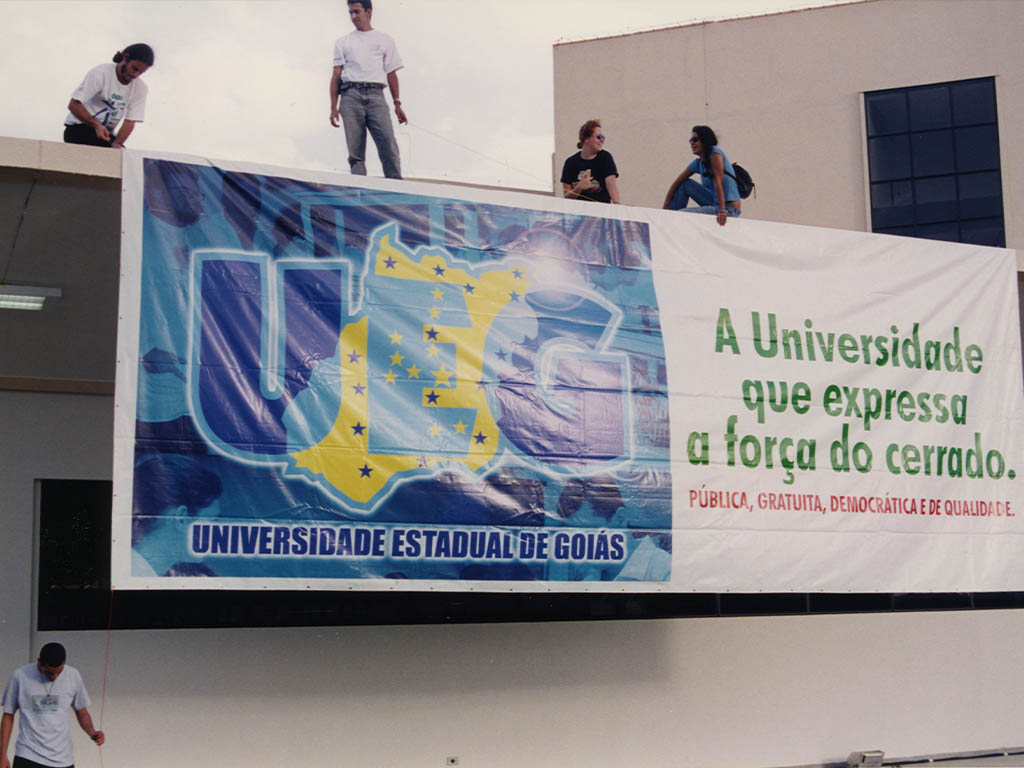 2001 - Inauguração Câmpus CET
