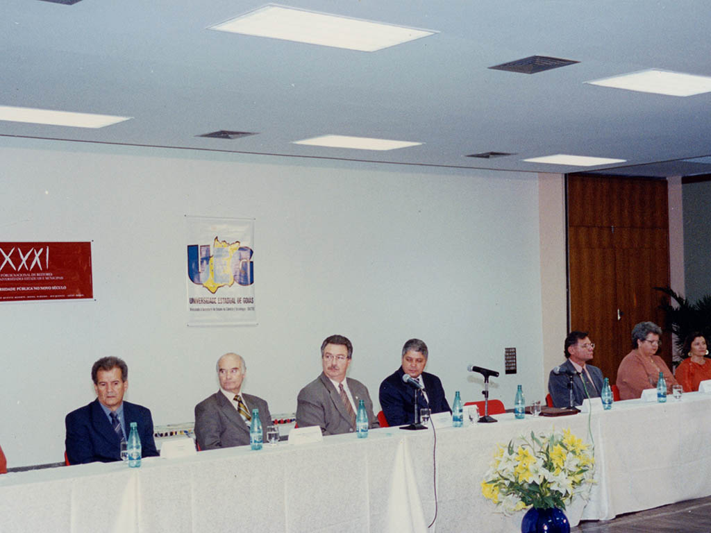 2002 - XXXI FÓRUM ABRUEM
