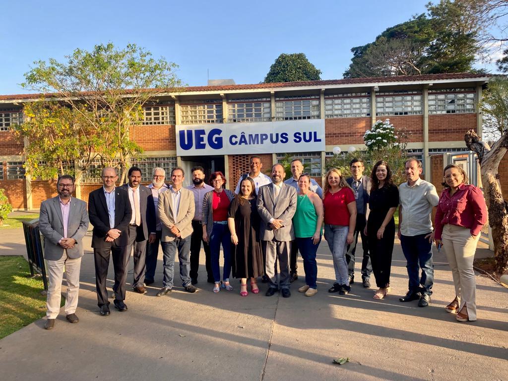 Antonio Cruvinel Borges Neto –  Da moda ao reitorado