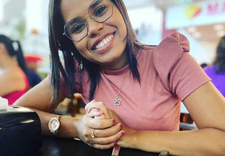 Ester Gomes de Souza – Fazendo das pedras no caminho, degraus na educação